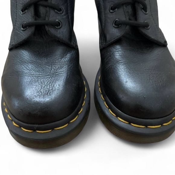 Dr. Martens Pascal Virginia Leather Lace Up black womens Boots - Picture 4 of 10